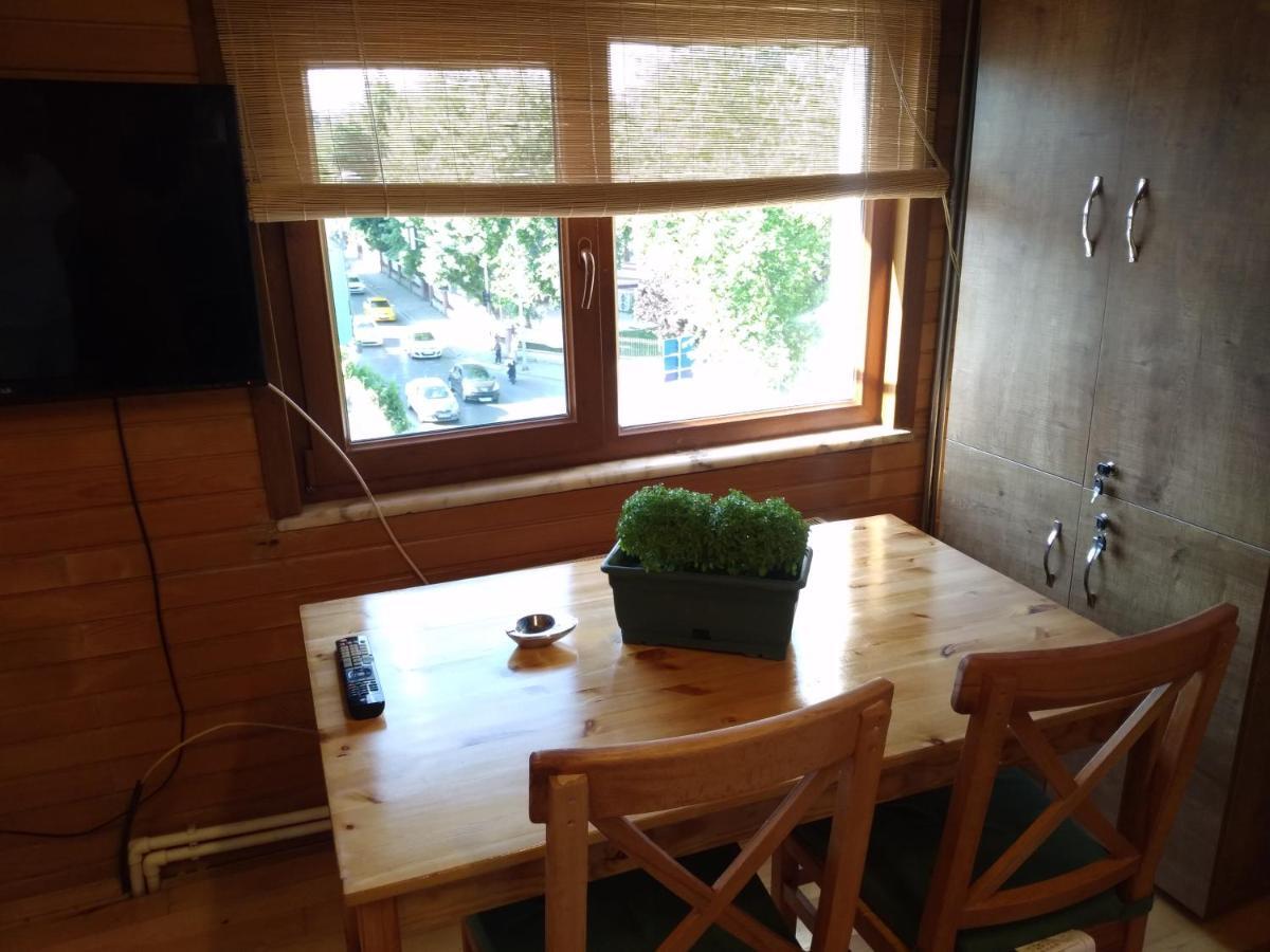 retro&wood Appartement Istanboel Buitenkant foto